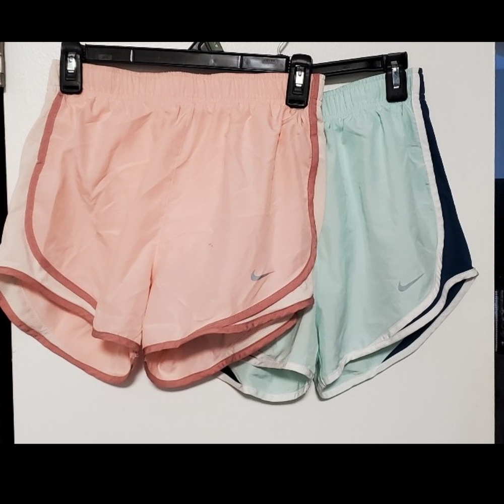 Nike Women’s Athletic Shorts - Peach & Mint